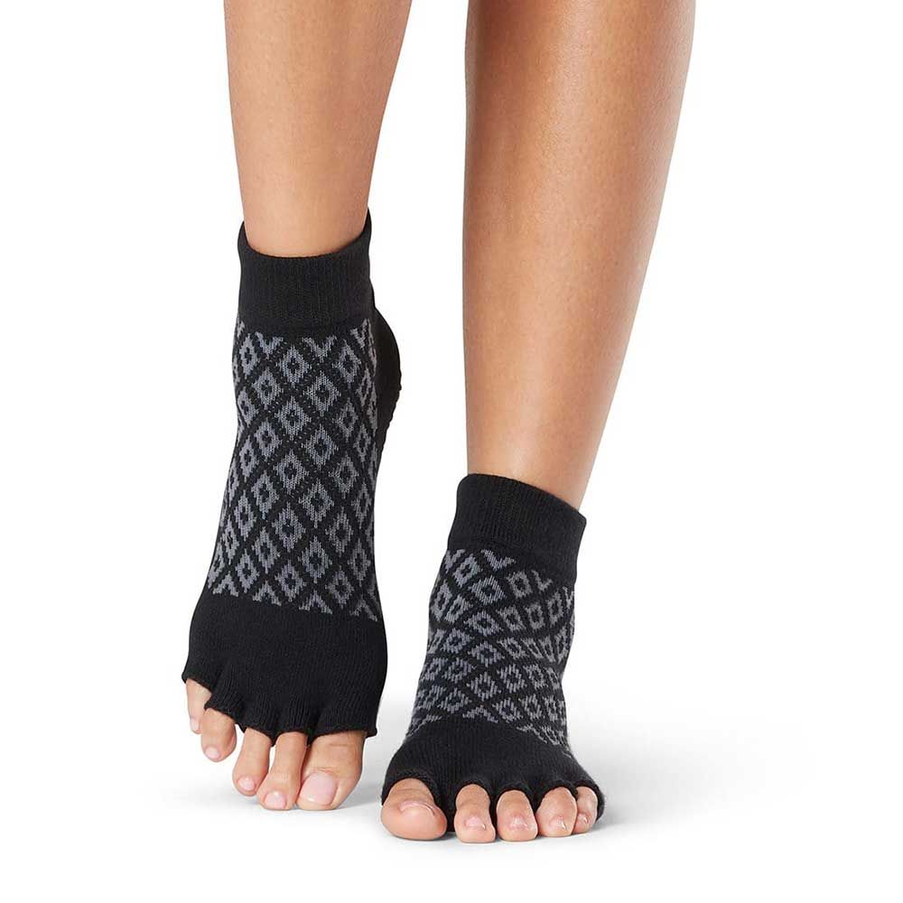  Toesox Womens Low Rise Half Toe Grip Socks Non-Slip Pilates Grip  Socks, Barre & Yoga Socks